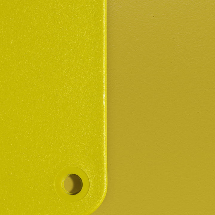 Eames Plastic RE échantillon de matériau de Vitra dans la couleur moutarde