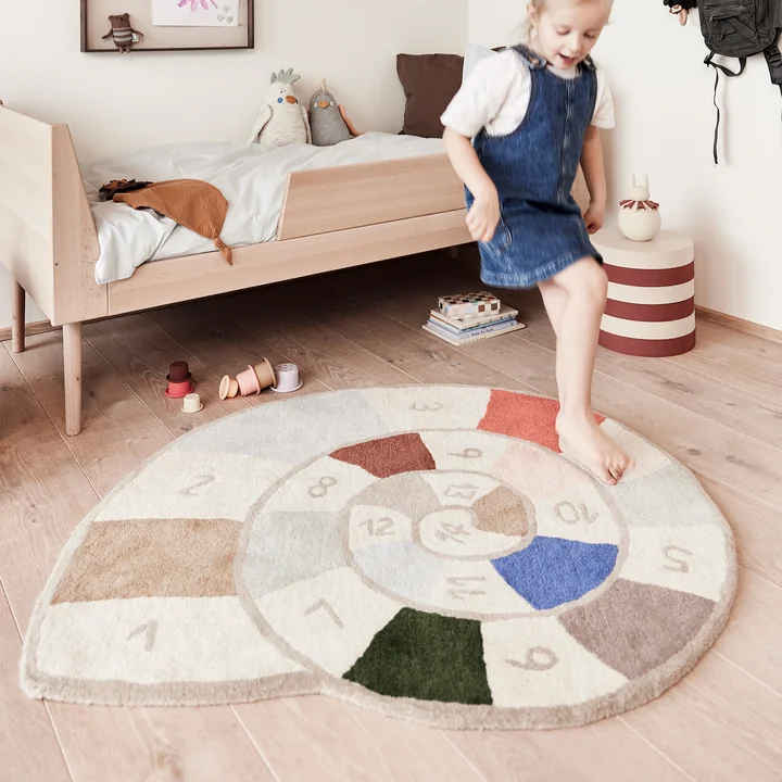 Nautilus Tapis, beige / blanc de OYOY Mini