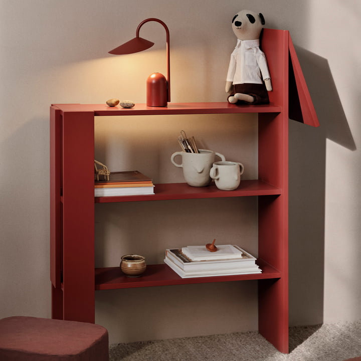 Arum Akku - Lampe de table et Horse - Bibliothèque, rouge de ferm Living