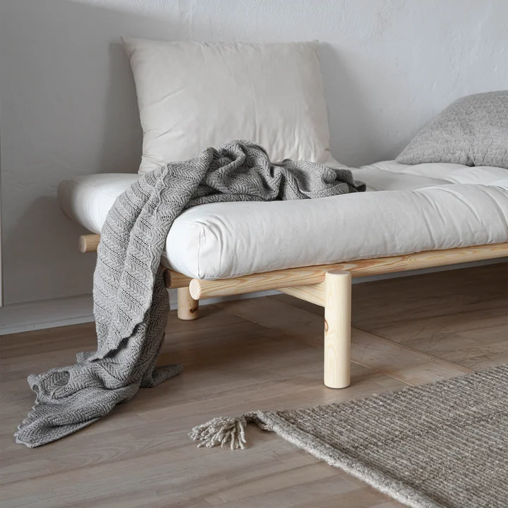 Pace Daybed, pin naturel / natural de Karup Design