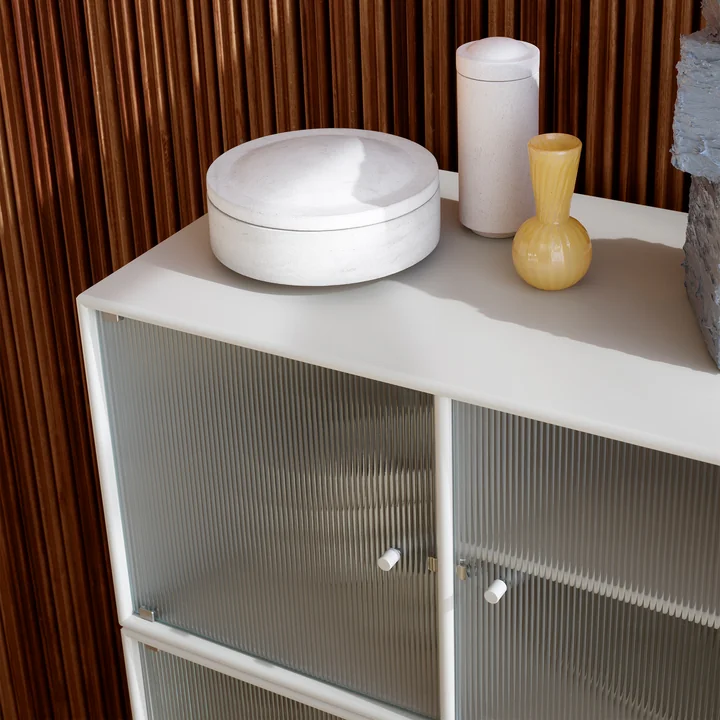 Ripple III Armoire vitrine de Montana