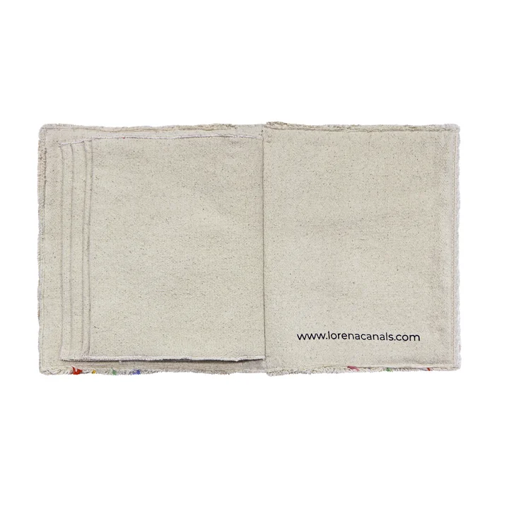 Livre d'activités de Lorena Canals