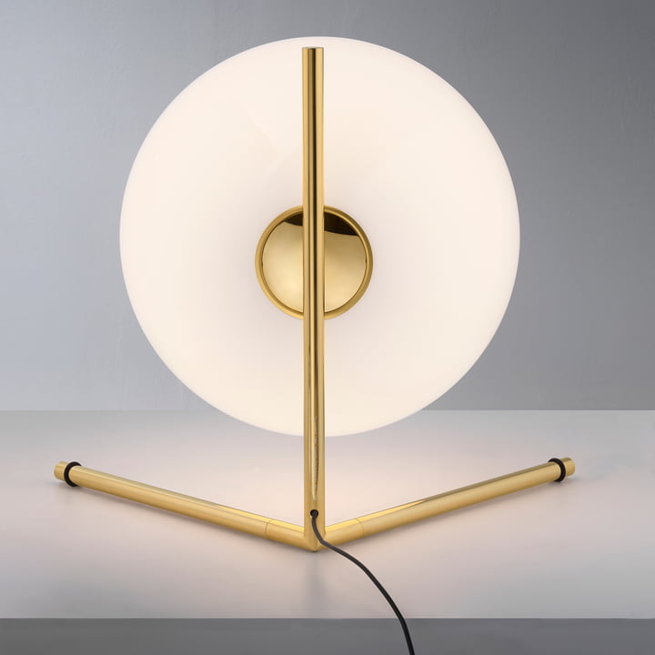 IC T1 Low lampe de table, or 24k (10th Anniversary Edition) de Flos