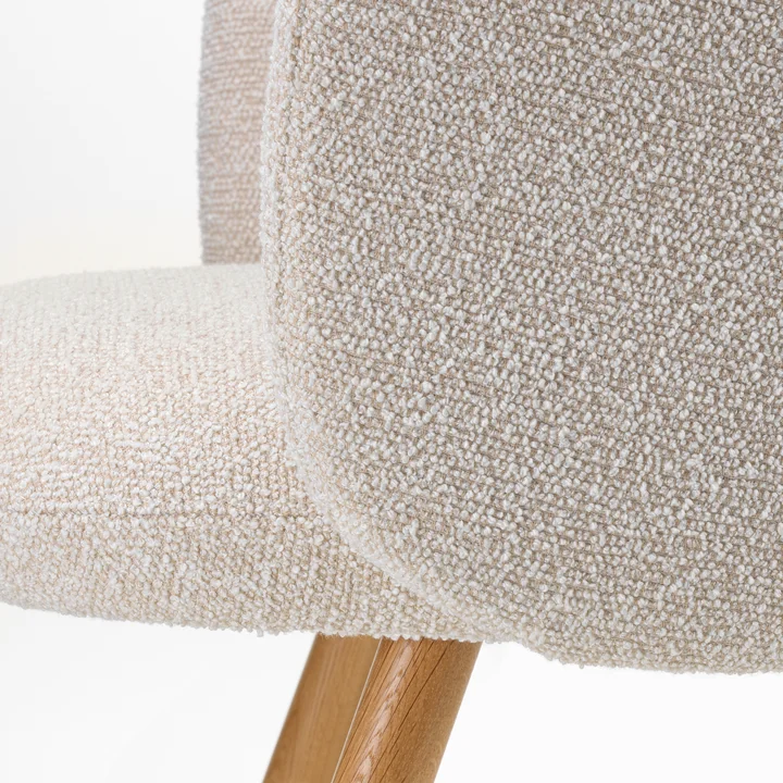 Mikado fauteuil, ivoire/perle (Nubia 01) / chêne naturel de Vitra
