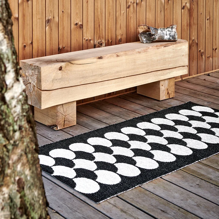 POPPY Tapis, 150 x 70 cm, black de Pappelina