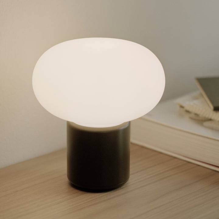 Karl-Johan Lampe de table LED portable avec batterie de New Works