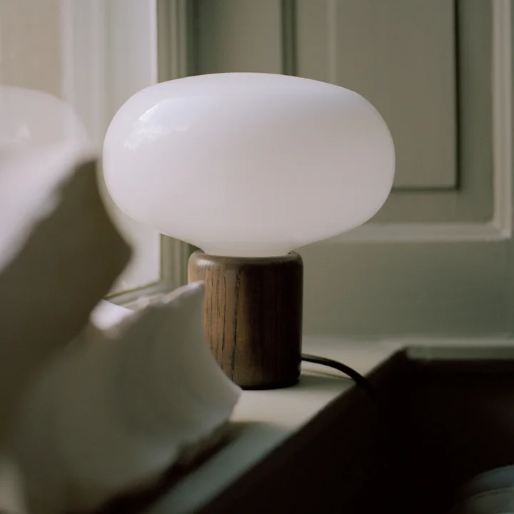 Karl-Johan - Lampe de table de New Works