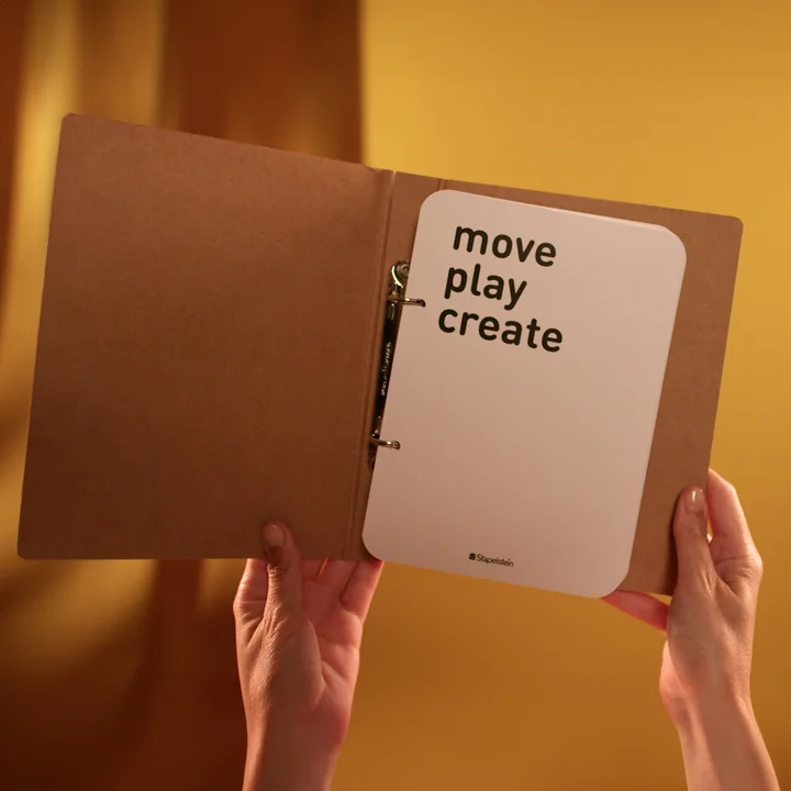 Play Cards de la pierre d'empilage