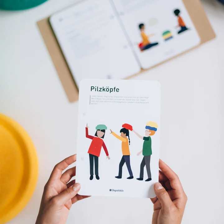 Play Cards de la pierre d'empilage