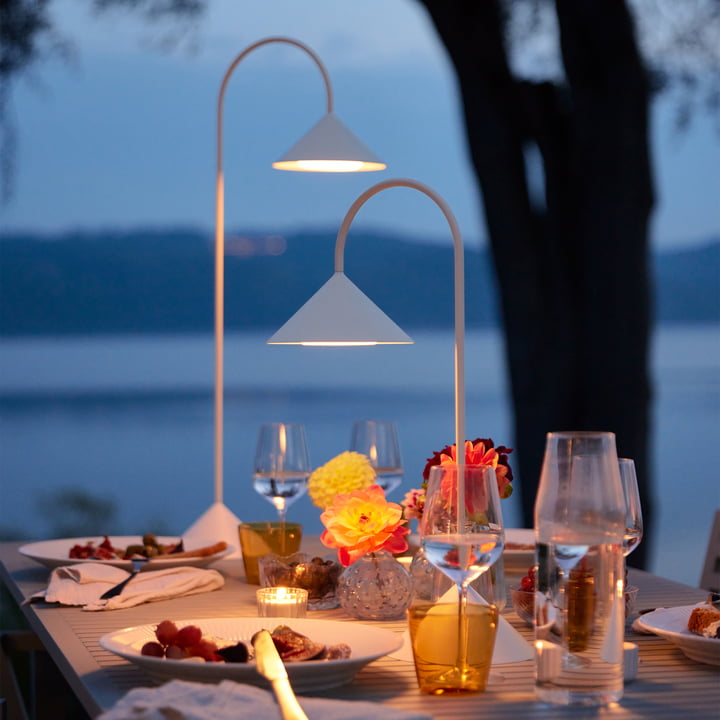 Grasp LED accu lampadaire, blanc mat de Frandsen