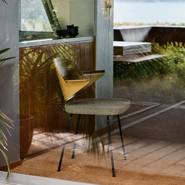 RFH Chaise avec accoudoirs RD7 de & Tradition