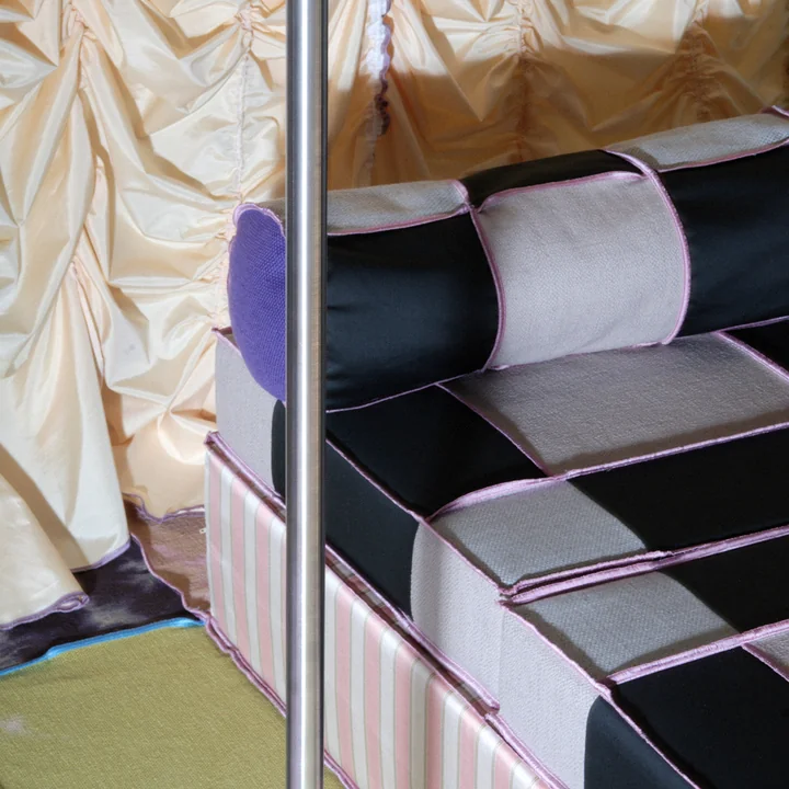 Bolster traversin, smokey quartz de Juslin Maunula