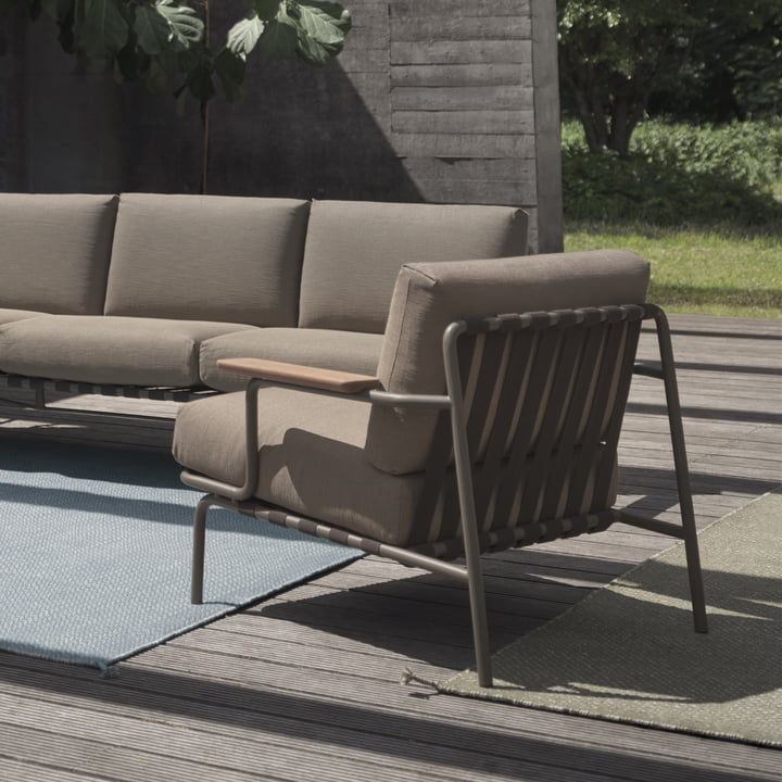 Muuto - Settle Outdoor Lounge Chair, marron / taupe (tissu Ribbed Weave 5)