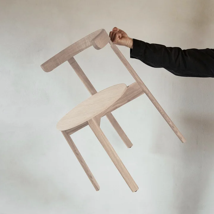 Lunar Chaise, Chêne huilé blanc / brun 0227 (Hallingdal 65) de Form & Refine