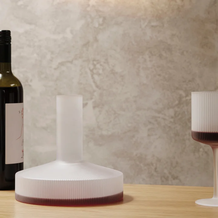 Ferm Living - Ripple Carafe à vin, 1,1 l, givré