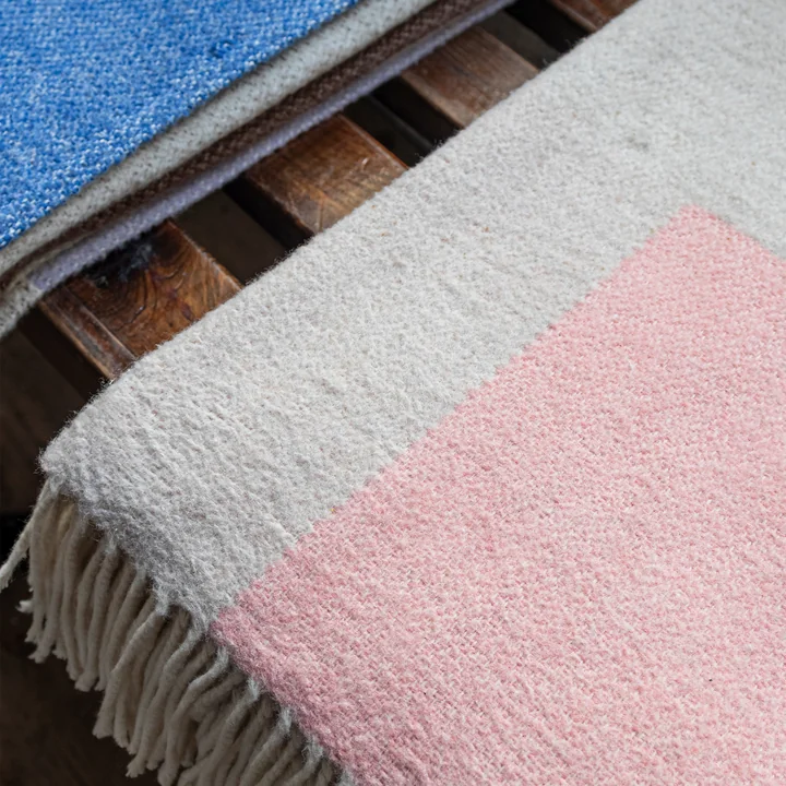 Mette Ditmer - Brick couverture 190 x 125 cm, brick