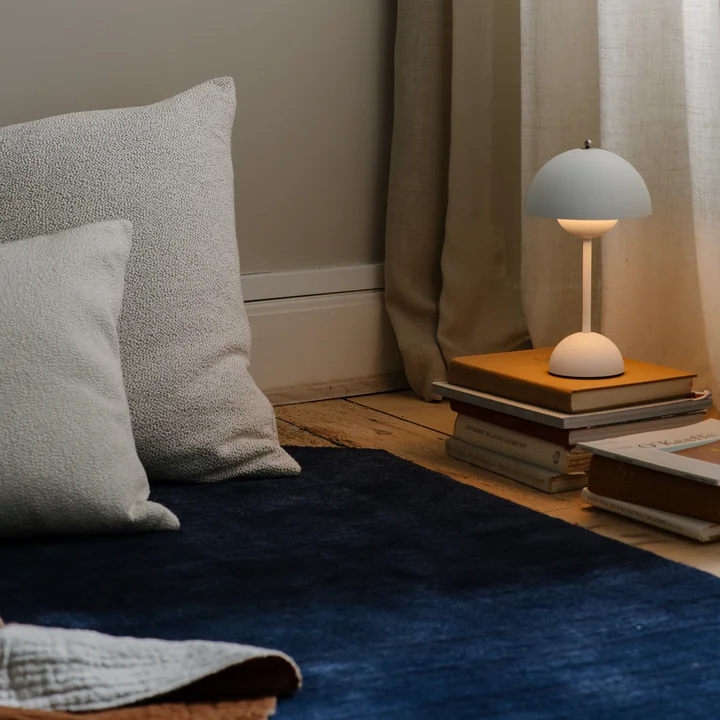 & Tradition - Flowerpot Lampe de table rechargeable VP9, blanc mat