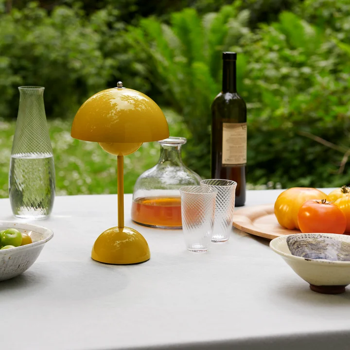 & Tradition - Flowerpot Lampe de table rechargeable VP9, moutarde