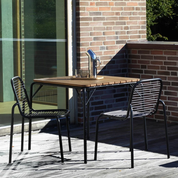 Normann Copenhagen - Vig Chaise, noir, Vig table, noir / robinier