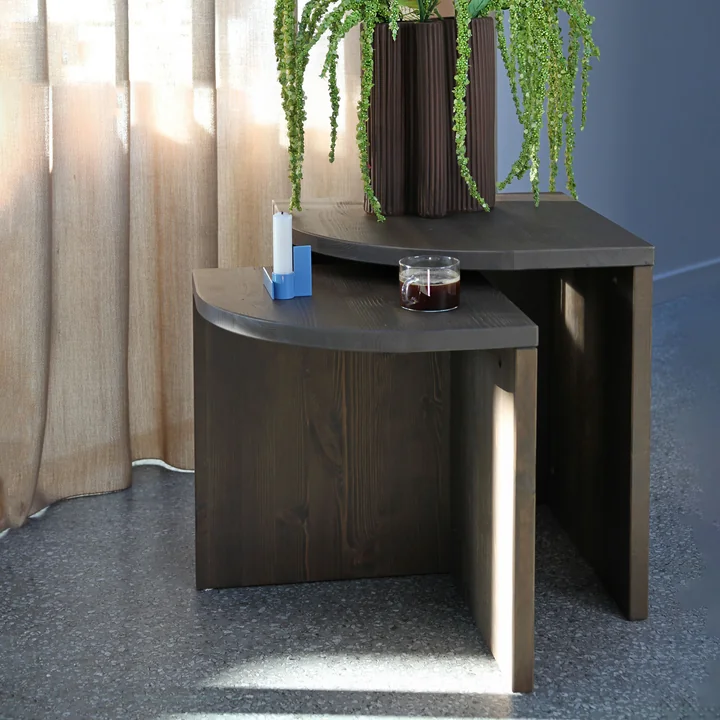Combine Set de tables d'appoint, pin brun carobé (set de 2) de Karup Design