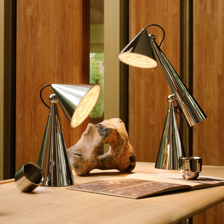 Tom Dixon - Pose Task Lampes de table LED et lampes de table LED, argent