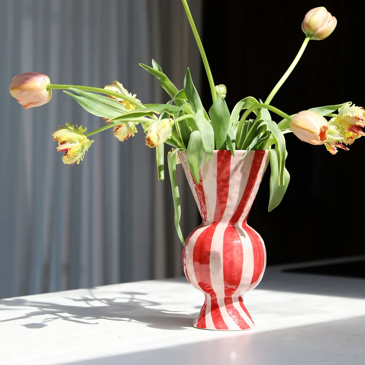 & klevering - Rhombic vase, rouge