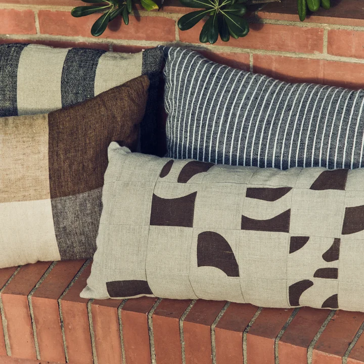 HKliving - Natural Patched coussin, 70 x 30 cm, beige / marron