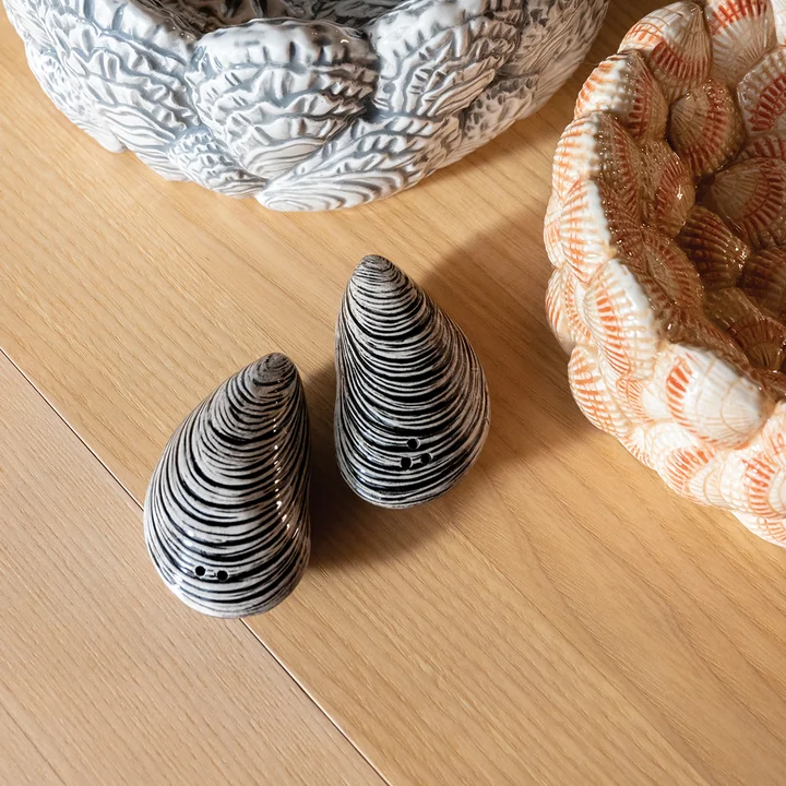 & klevering - salière et poivrière, Mussel, noir