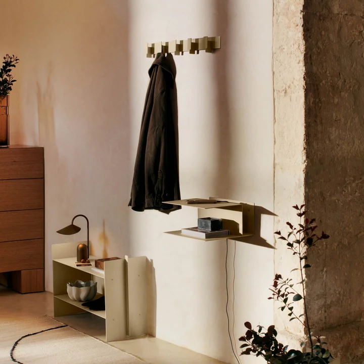 Ferm Living - Lager Étagère basse, table de nuit et penderie murale, cachemire