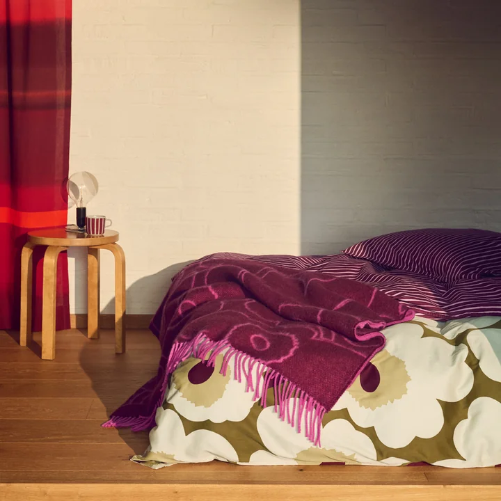 Marimekko - Piirto Unikko couverture de laine, bourgogne / fuchsia, Piccolo housse de coussin, bourgogne / rose