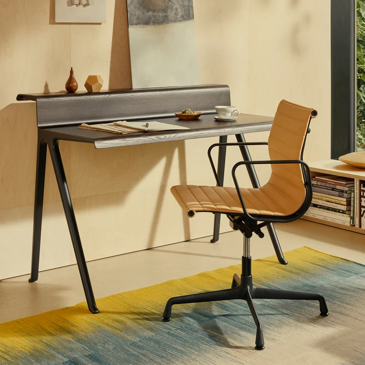 Vitra - Courier Bureau, chêne foncé / noir profond