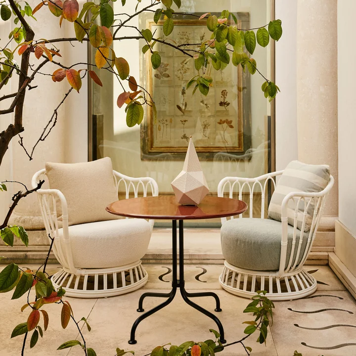 Grace Outdoor Lounge Chair de Gubi