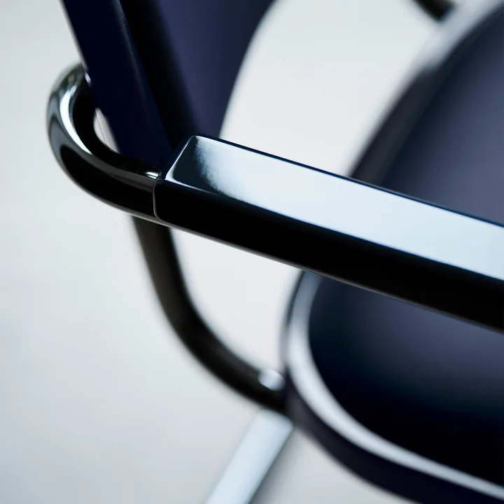 Thonet - S 64 P Serious Chaise avec accoudoirs, titane / bleu graphite (JS. by Jil Sander)