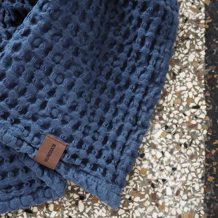 Serviette de toilette gaufrée, 55 x 80 cm de Humdakin en ocean