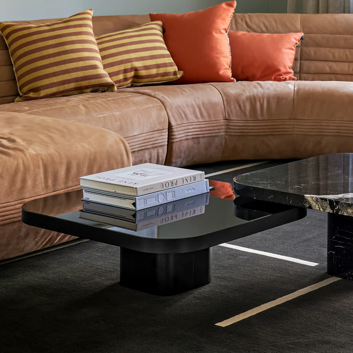 ClassiCon - Bow table basse, No. 3, 70 x 70 x 31 cm, acier noir / plateau en verre noir