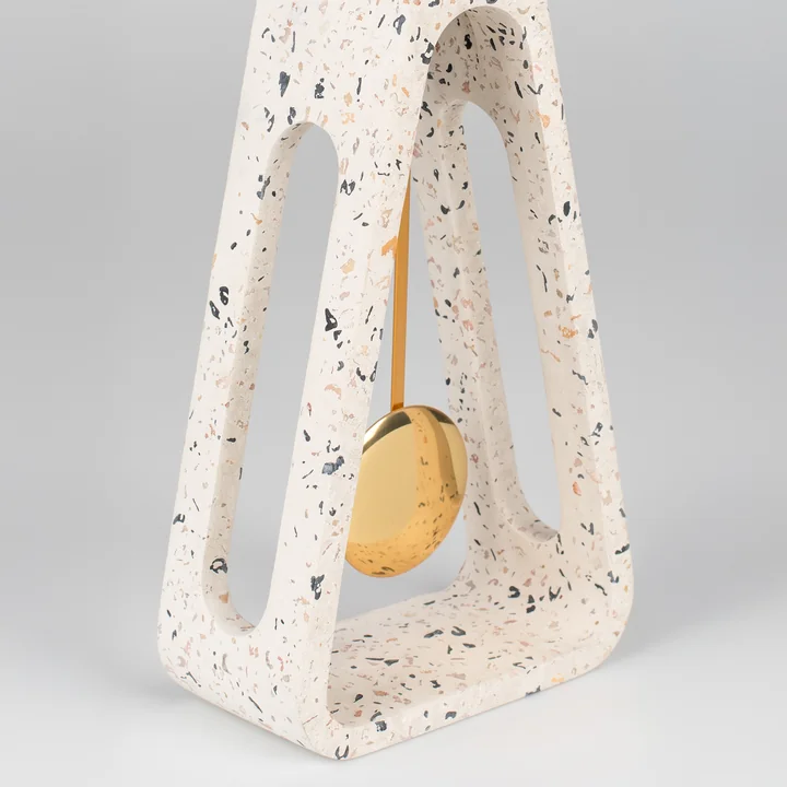 Zuiver - Pendulum Time Horloge de table, blanc terrazzo