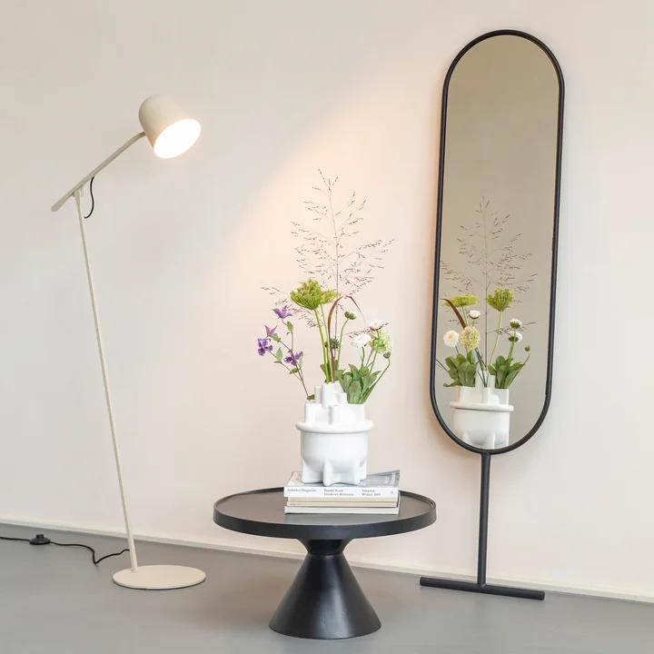 Zuiver - Tess Miroir sur pied ovale, noir