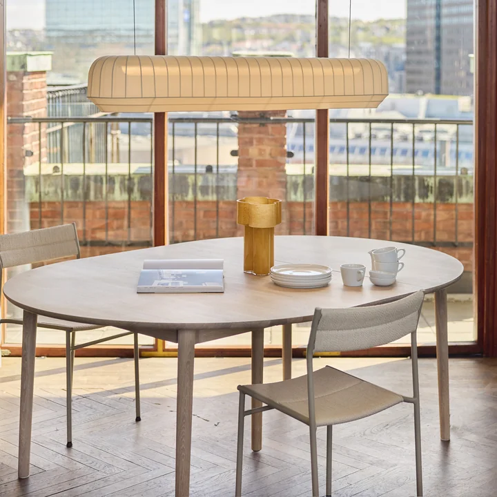 Northern - Expand Table de salle à manger Ø 140 cm, chêne clair huilé, chaise Vev, gris beige / naturel