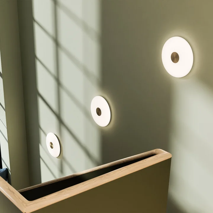 Northern - Glint LED Applique murale, large, blanc opale / laiton, Ø 36 cm