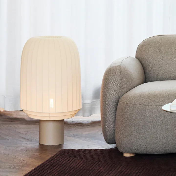 Northern - Tradition lampe de sol, Ø 39 cm / H 70 cm, blanc cassé / gris-beige