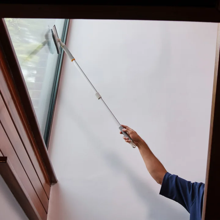 Joseph Joseph - CleanTech raclette et essuie-vitre en microfibre 2 en 1, stone