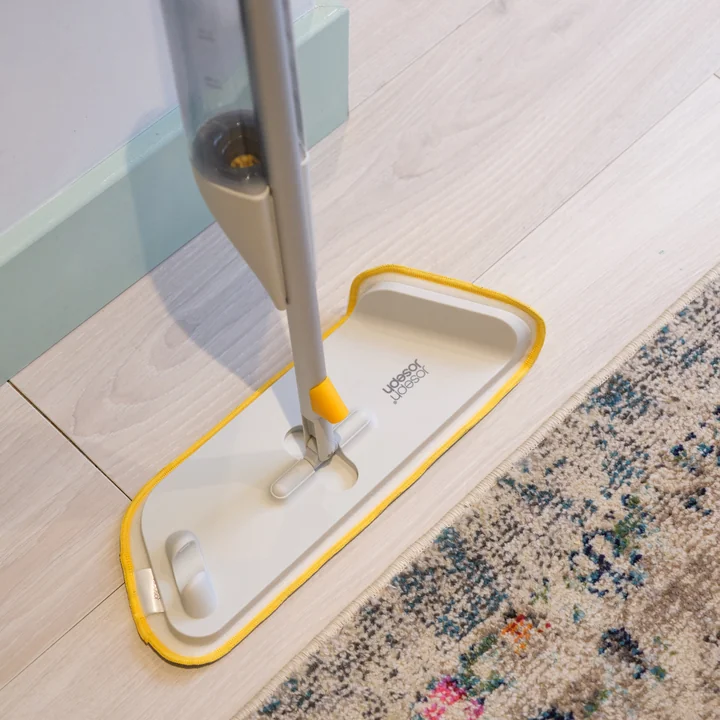 Joseph Joseph - CleanTech Tampon de pulvérisation avec éponge à récurer, light stone