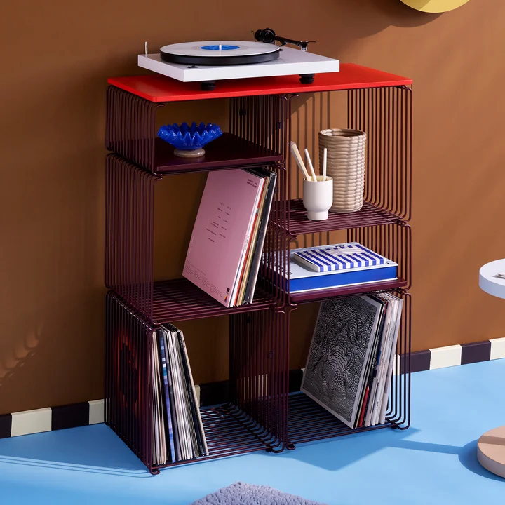 Montana - Panton Wire Half Height Étagère et étagère Table d'appoint, noir-rouge