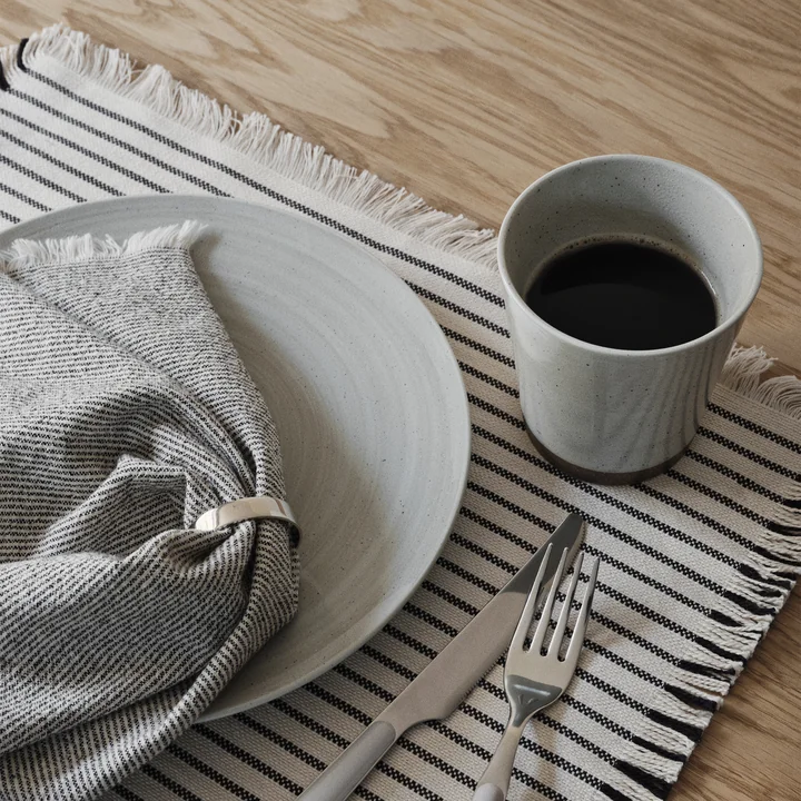 Broste Copenhagen - Elouise Chemin de table, 41,5 x 32 cm, blanc cassé / noir