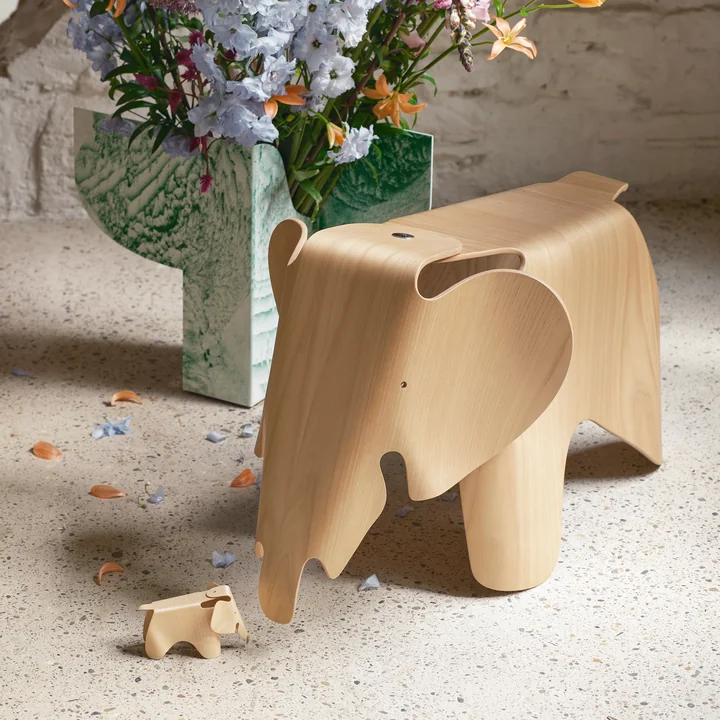 Vitra - Eames Elephant Plywood, châtaignier naturel