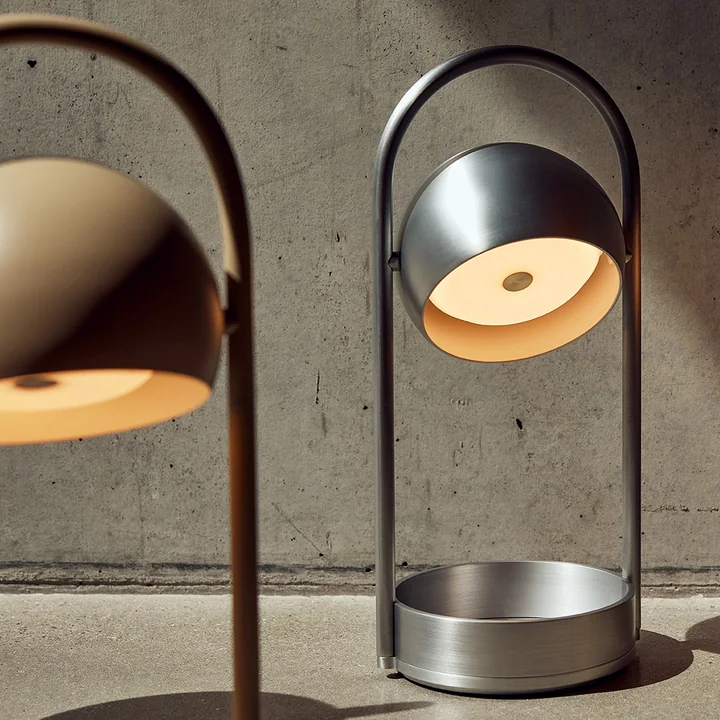 Frandsen - Ball Portable LED lampe de table, aluminium brossé