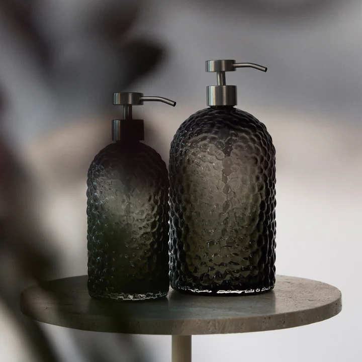 AYTM - Distributeur de savon Arura, noir / argent