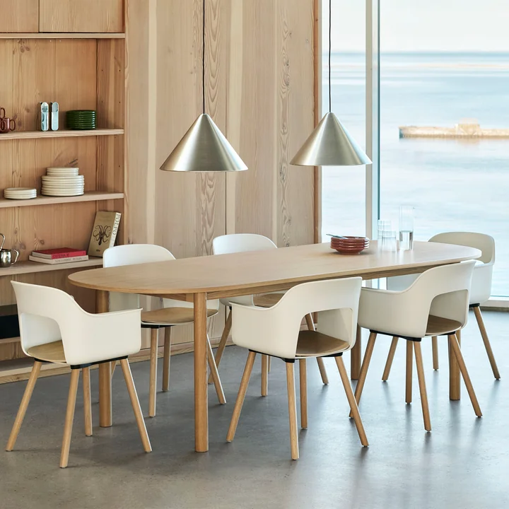 HAY - Layout 221 Chaise avec accoudoirs, table de salle à manger Annex, lampe suspendue Compass