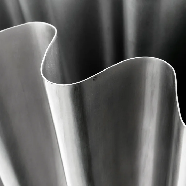 House Doctor - Flood Vase, H 30 cm, finition argent brossé