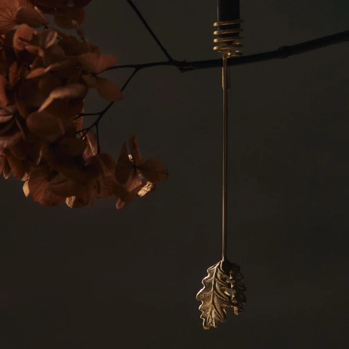 Ferm Living - Oak Leaf Porte-bougies de Noël, laiton